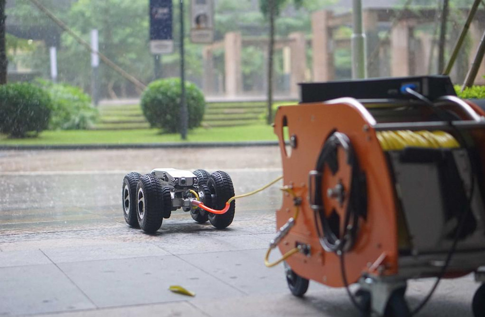 285康藏路管道检测机器人