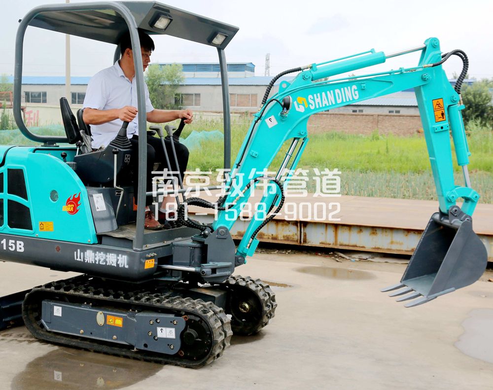 350康藏路小型挖机